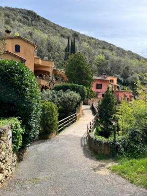 Grotta dell'edera Calice Ligure